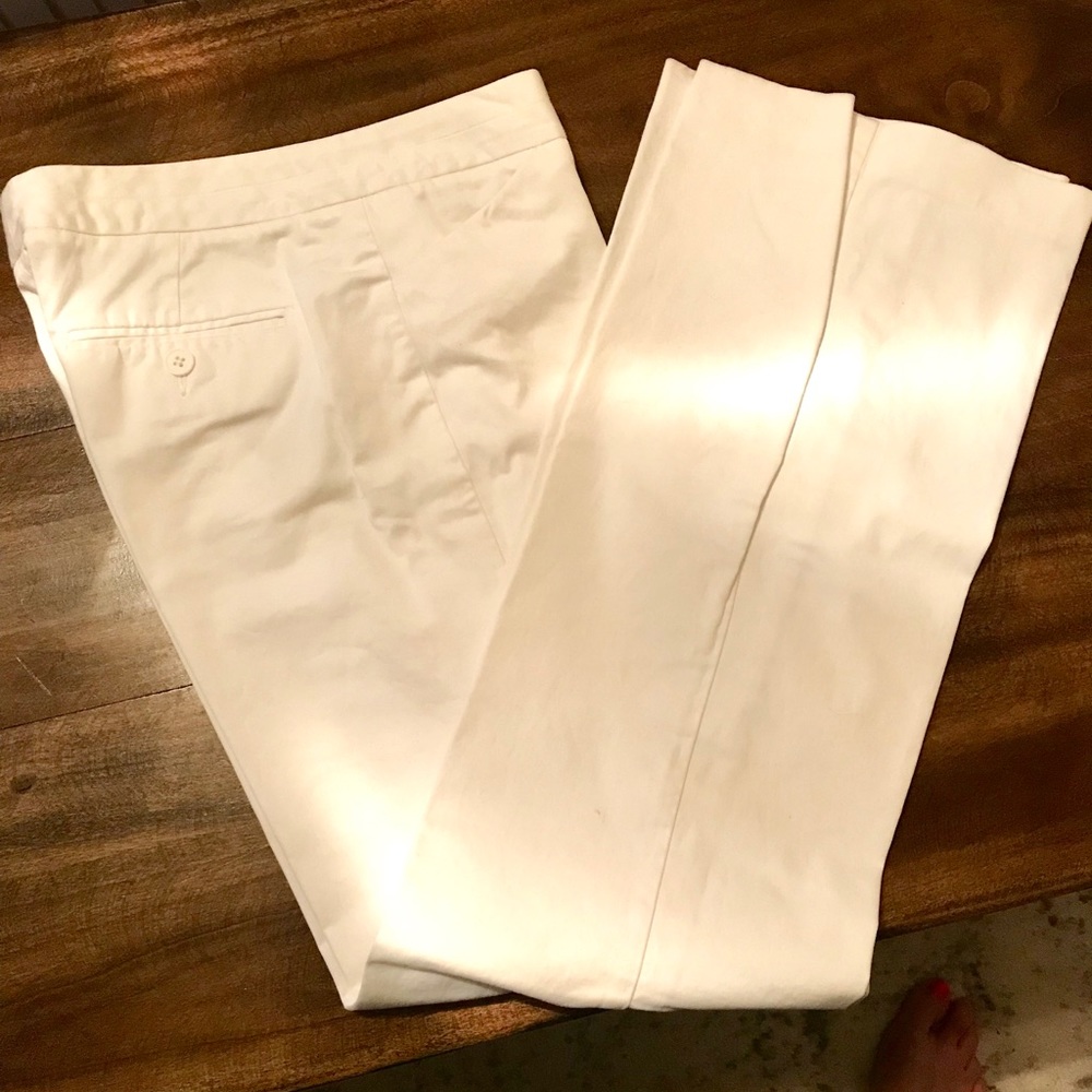 Super flattering white Express Editor pants
